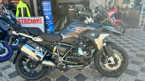 BMW R 1250 GS PREMIUM TRIPLE BLACK BMW R 1250 GS PREMIUM TRIPLE BLACK