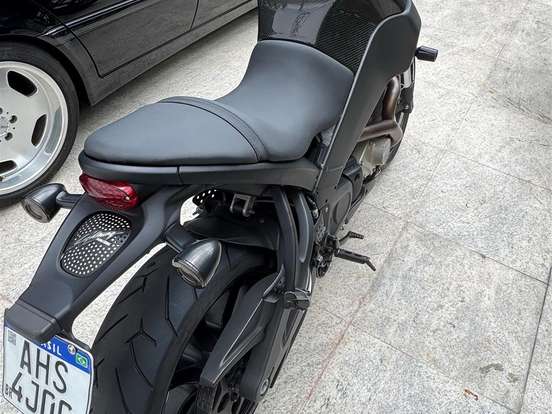 BUELL-LIGHTNING XB12S BUELL-LIGHTNING XB12S-2006