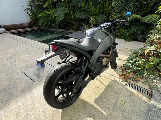 BUELL-LIGHTNING XB12S-2006