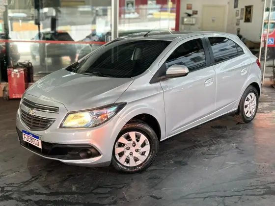 CHEVROLET ONIX 1.4 MPFI LT 8V FLEX 4P MANUAL