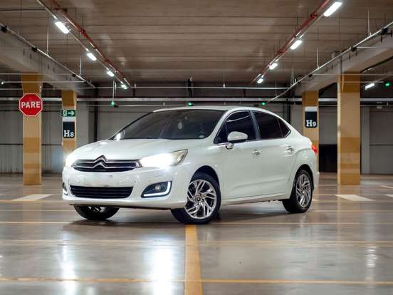 CITROËN-C4 LOUNGE-1.6 EXCLUSIVE 16V TURBO GASOLINA 4P AUTOMÁTICO CITROËN-C4 LOUNGE-2014