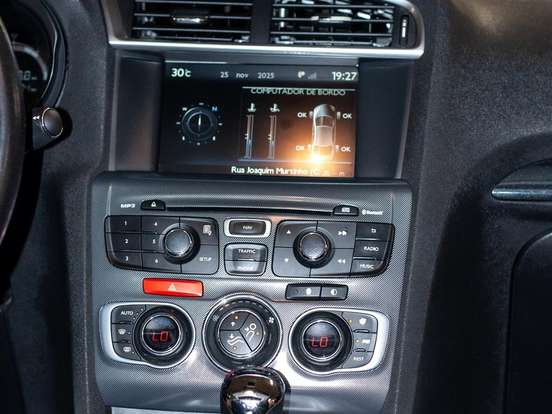 CITROËN-C4 LOUNGE-1.6 EXCLUSIVE 16V TURBO GASOLINA 4P AUTOMÁTICO CITROËN-C4 LOUNGE-2014