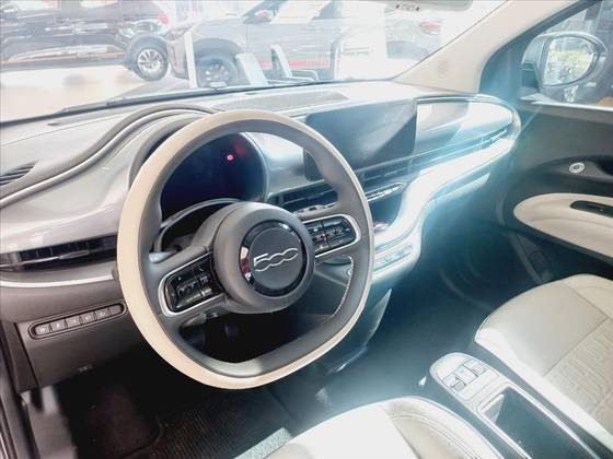 /en/city/cate-car-used-car/fiat-500e-2022-icon-electric-43310605794345984/-6