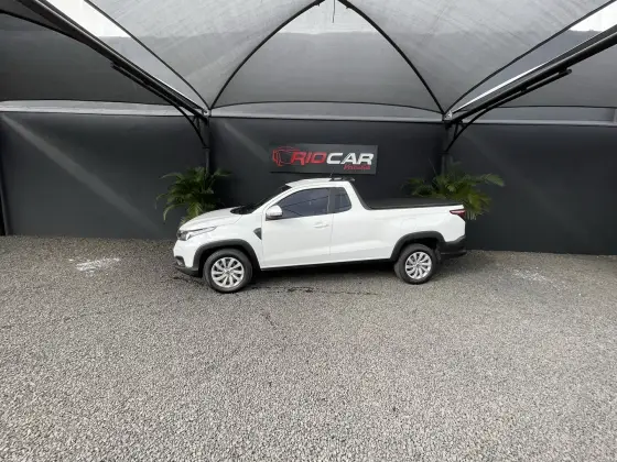 FIAT STRADA 1.3 FIREFLY FLEX FREEDOM CS MANUAL FIAT STRADA 1.3 FIREFLY FLEX FREEDOM CS MANUAL
