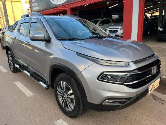 FIAT TORO 2.0 16V TURBO DIESEL FREEDOM 4WD AT9 FIAT TORO 2.0 16V TURBO DIESEL FREEDOM 4WD AT9