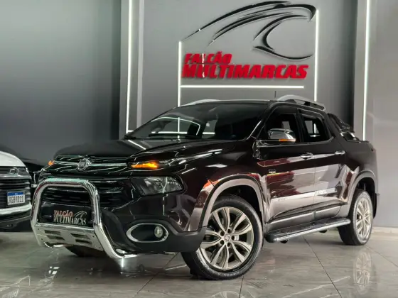 FIAT TORO 2.0 16V TURBO DIESEL RANCH 4WD AT9 FIAT TORO 2.0 16V TURBO DIESEL RANCH 4WD AT9