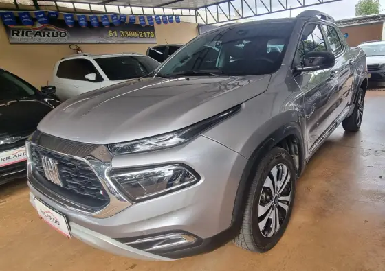 FIAT TORO 2.2 TURBO DIESEL VOLCANO 4WD AT9