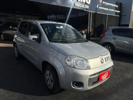 FIAT UNO 1.0 EVO VIVACE 8V FLEX 4P MANUAL