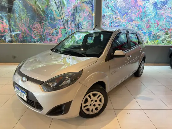 FORD FIESTA 1.0 ROCAM HATCH 8V FLEX 4P MANUAL FORD FIESTA 1.0 ROCAM HATCH 8V FLEX 4P MANUAL