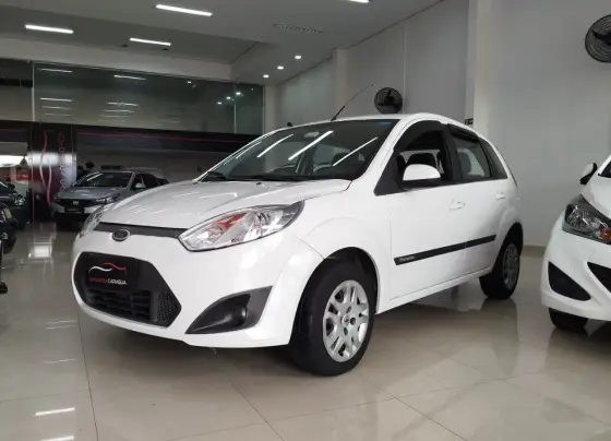FORD FIESTA 1.6 ROCAM HATCH 8V FLEX 4P MANUAL FORD FIESTA 1.6 ROCAM HATCH 8V FLEX 4P MANUAL