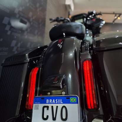 HARLEY-DAVIDSON-CVO ROAD GLIDE-2018