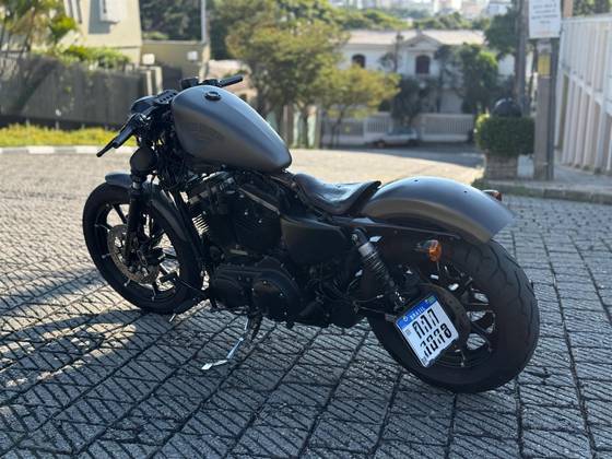 HARLEY-DAVIDSON SPORTSTER XL 883N IRON 