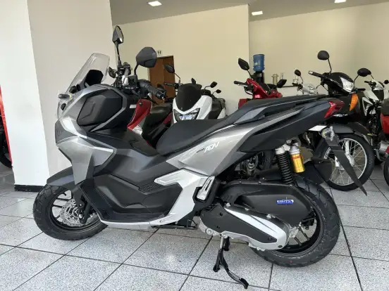 HONDA-ADV-2025