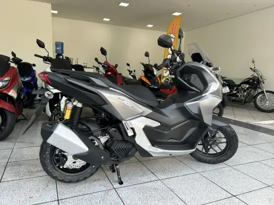 HONDA-ADV-2025