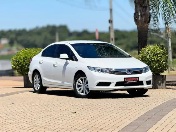 HONDA CIVIC 1.8 LXS 16V FLEX 4P MANUAL