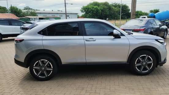 HONDA-HR-V-2023
