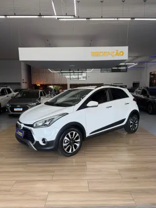 HYUNDAI HB20 1.6 PREMIUM 16V FLEX 4P AUTOMÁTICO HYUNDAI HB20 1.6 PREMIUM 16V FLEX 4P AUTOMÁTICO