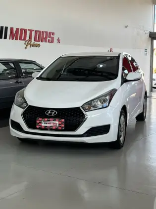 HYUNDAI HB20S 1.0 COMFORT PLUS 12V FLEX 4P MANUAL