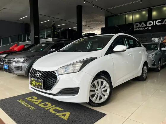 HYUNDAI HB20S 1.6 COMFORT PLUS 16V FLEX 4P AUTOMÁTICO HYUNDAI HB20S 1.6 COMFORT PLUS 16V FLEX 4P AUTOMÁTICO