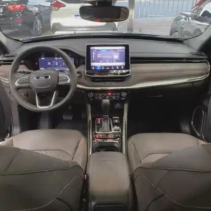 JEEP-COMMANDER-2024
