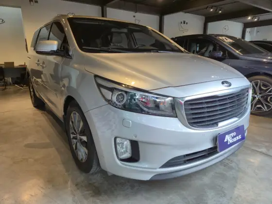 KIA CARNIVAL 3.3 EX V6 24V GASOLINA 4P AUTOMATICO