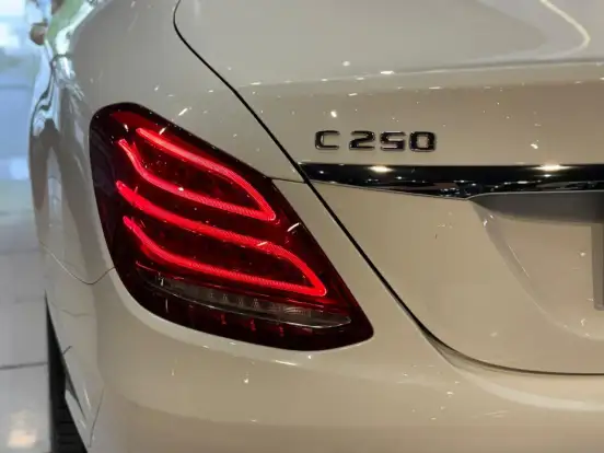 MERCEDES-BENZ-C 250-2017