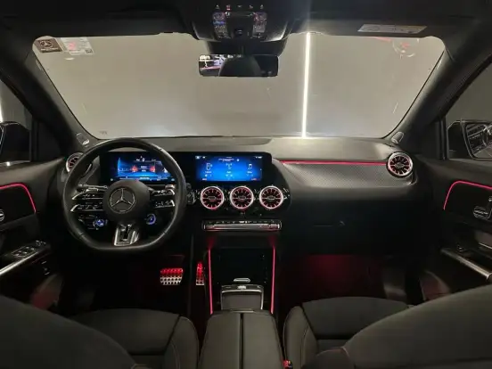 MERCEDES-BENZ-GLA 35 AMG-2025