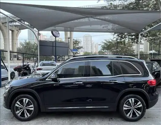 MERCEDES-BENZ-GLB 220-2024