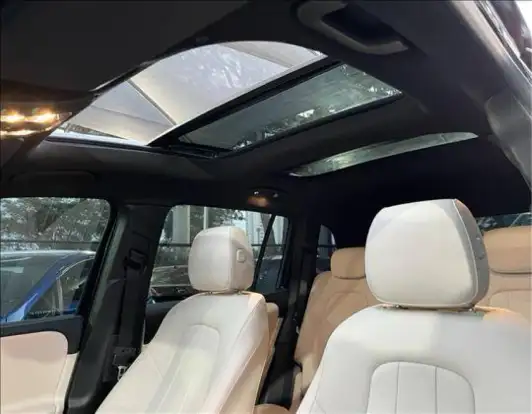 MERCEDES-BENZ-GLB 220-2024