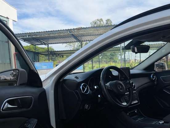 MERCEDES-BENZ-GLA 200-1.6 CGI FLEX STYLE 7G-DCT MERCEDES-BENZ-GLA 200-2018
