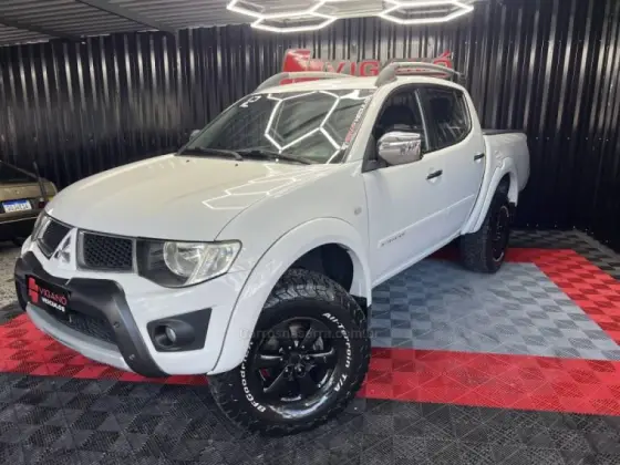 MITSUBISHI L200 TRITON 3.2 HPE 4X4 CD 16V TURBO INTERCOOLER DIESEL 4P AUTOMÁTICO