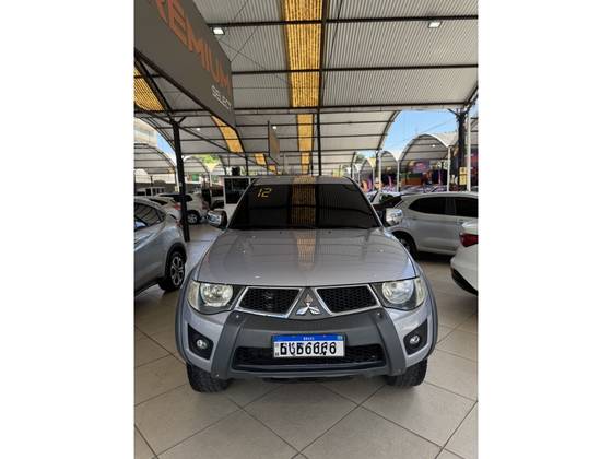 MITSUBISHI L200 TRITON 3.2 GLS 4X4 CD 16V TURBO INTERCOLER DIESEL 4P MANUAL