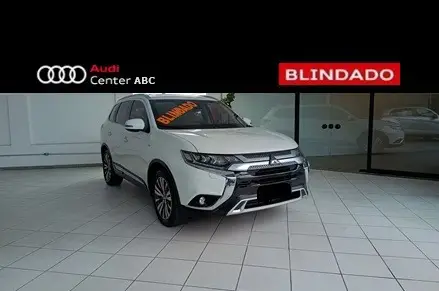 MITSUBISHI OUTLANDER 3.0 MIVEC V6 GASOLINA HPE-S AWD AUTOMÁTICO