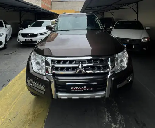 MITSUBISHI PAJERO FULL 3.2 HPE 4X4 16V TURBO INTERCOOLER DIESEL 4P AUTOMÁTICO MITSUBISHI PAJERO FULL 3.2 HPE 4X4 16V TURBO INTERCOOLER DIESEL 4P AUTOMÁTICO