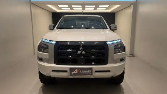 MITSUBISHI TRITON 2.4 BITURBO DIESEL CD HPE-S 4X4 AUTOMÁTICO