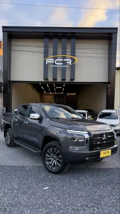 MITSUBISHI TRITON 2.4 BITURBO DIESEL CD HPE-S 4X4 AUTOMÁTICO