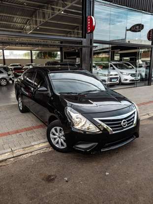 NISSAN-VERSA-2018