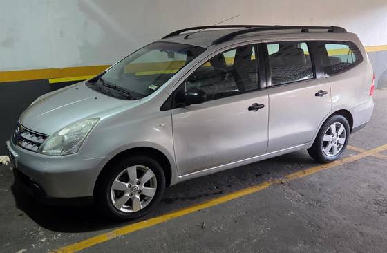 NISSAN LIVINA 1.6 SL 16V FLEX 4P MANUAL