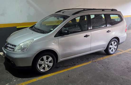 NISSAN-LIVINA-1.6 SL 16V FLEX 4P MANUAL NISSAN-LIVINA-2010