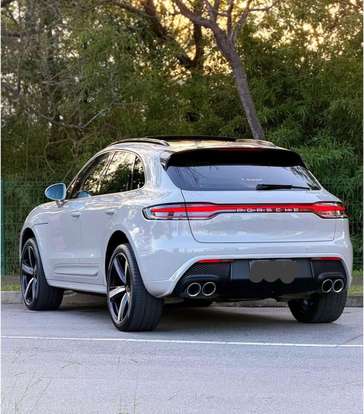 PORSCHE-MACAN-2023