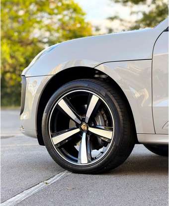 PORSCHE-MACAN-2023