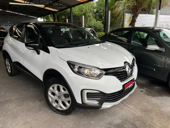 RENAULT CAPTUR 1.6 16V SCE FLEX ZEN MANUAL RENAULT CAPTUR 1.6 16V SCE FLEX ZEN MANUAL