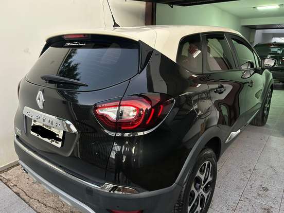 RENAULT-CAPTUR-2017