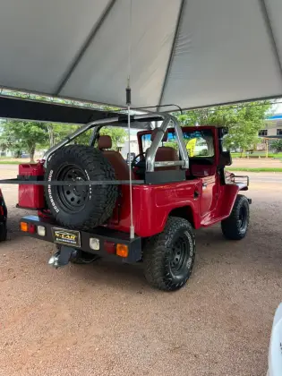 TOYOTA BANDEIRANTE 3.7 BJ50LV 4X4 TETO RIGIDO DIESEL 2P MANUAL
