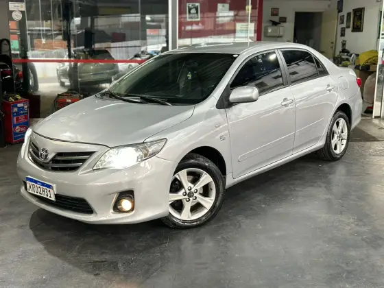 TOYOTA COROLLA 1.8 GLI 16V FLEX 4P AUTOMÁTICO