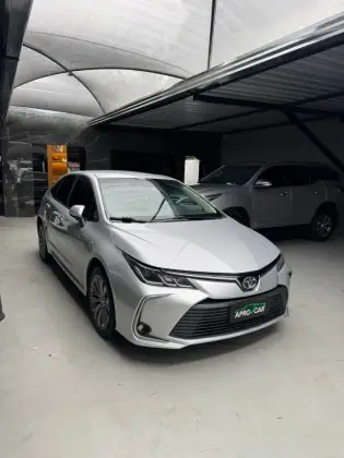 TOYOTA COROLLA 2.0 VVT-IE FLEX XEI DIRECT SHIFT TOYOTA COROLLA 2.0 VVT-IE FLEX XEI DIRECT SHIFT
