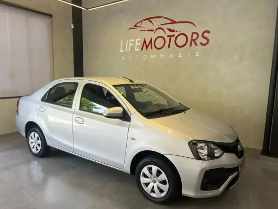 TOYOTA ETIOS 1.5 X SEDAN 16V FLEX 4P AUTOMÁTICO