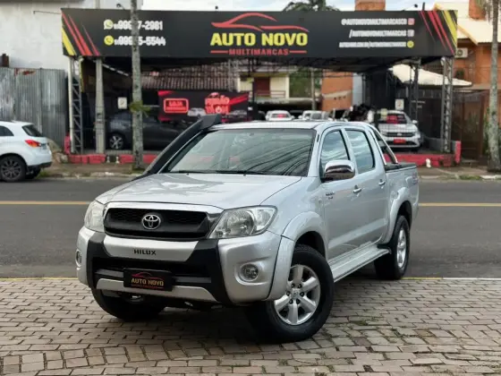 TOYOTA HILUX 2.5 STD 4X4 CD 16V TURBO DIESEL 4P MANUAL