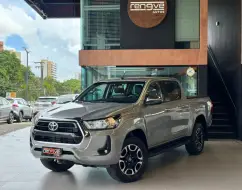 TOYOTA HILUX 2.8 D-4D TURBO DIESEL CD SRV 4X4 AUTOMÁTICO TOYOTA HILUX 2.8 D-4D TURBO DIESEL CD SRV 4X4 AUTOMÁTICO