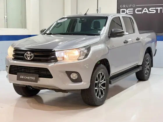 TOYOTA HILUX 2.8 NARROW 4X4 CD 16V DIESEL 4P MANUAL
